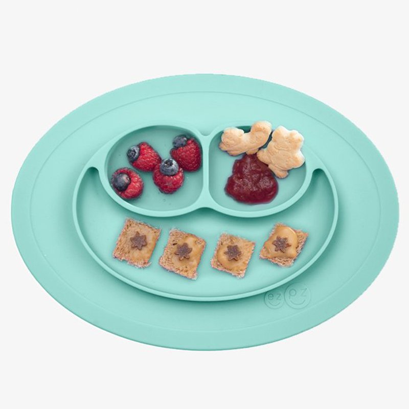 Silikonowy talerzyk z podkładką mały 2w1 Mini Mat, Pastelowy niebieski - obrazek 5